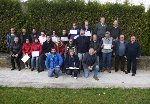 25 persoas participaron no Curso de Poda e inxertos de froiteiras organizado polo Concello de Touro
